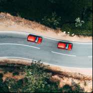Seguir um amigo de carro faz a viagem ficar mais perigosa