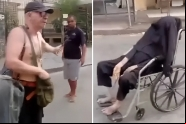 Filho carrega corpo da m